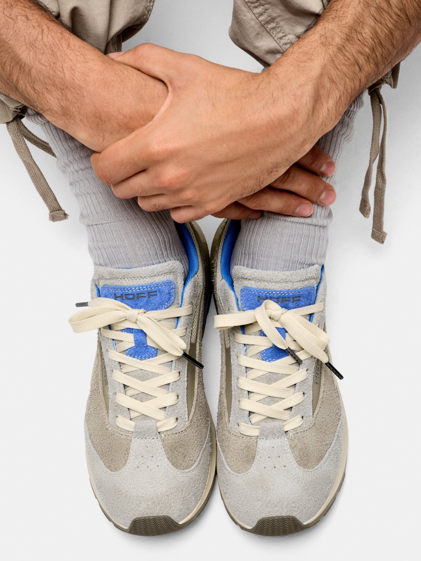 Seven Runner Light Grey